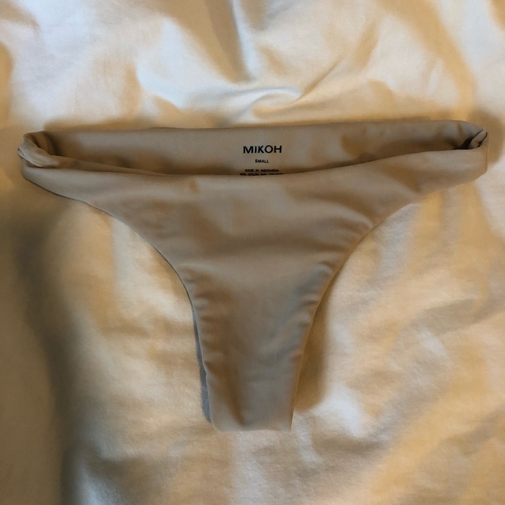 Mikoh Cheeky Bikini Bottoms (beige)